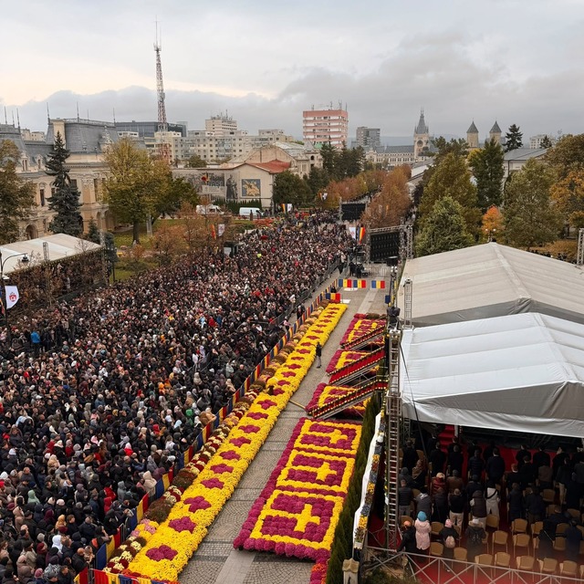 Arhiepiscopia Iașilor va oferi burse de până la 4.000 de lei pentru tineri cu rezultate remarcabile