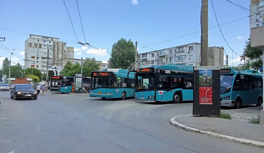 Un șofer de autobuz din Suceava a provocat un accident în stare de ebrietate după ce își revenise slujba
