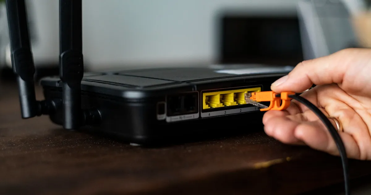 Cum poți îmbunătăți viteza Wi-Fi-ului fără costuri suplimentare: obiectele pe care trebuie să le îndepărtezi de router