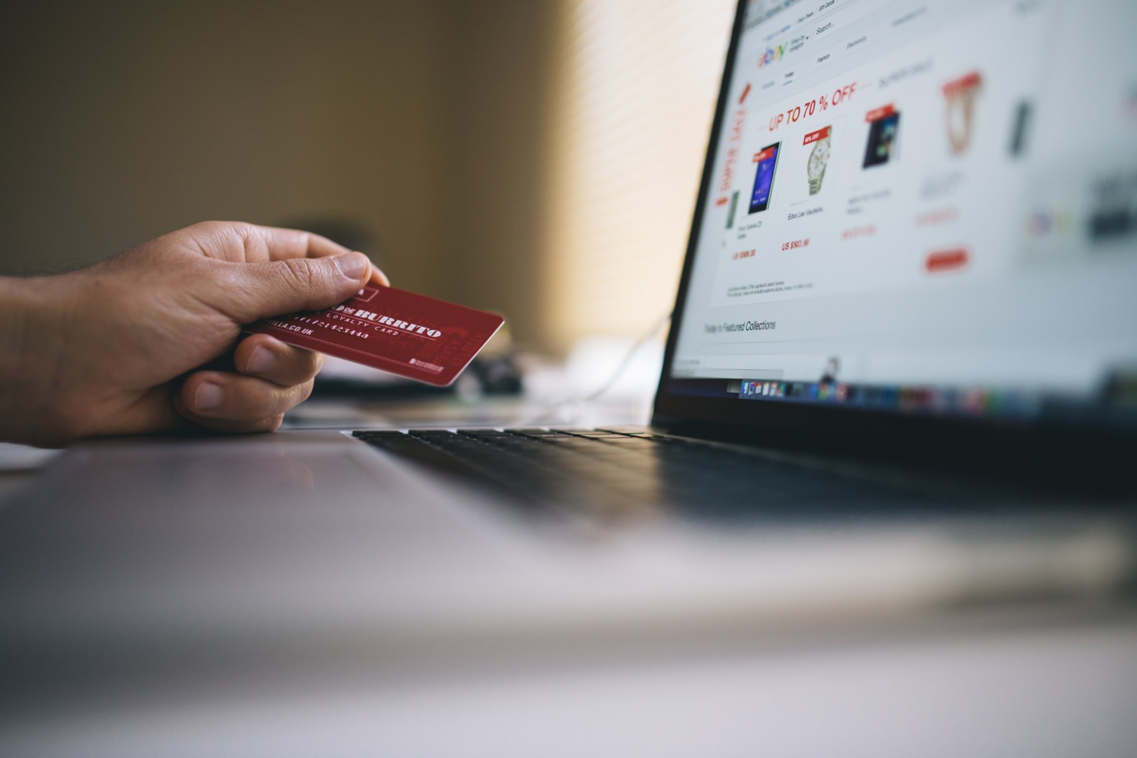 evomag investește 200.000 de euro în tehnologie pentru a pregăti platforma pentru Black Friday