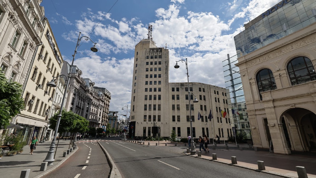 Palatul Telefoanelor din București este scos la vânzare prin licitație, Orange România cere 25,8 milioane de euro