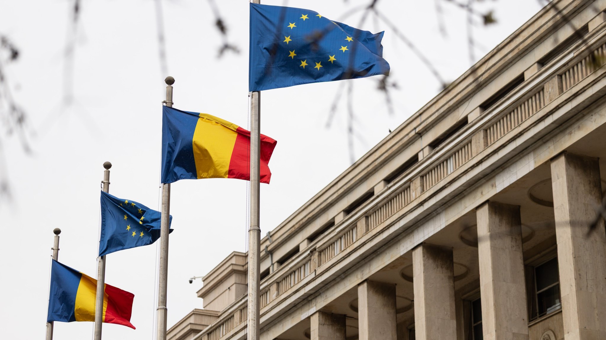 Programul de guvernare Luca Niculescu: ADR trece în subordinea premierului și intră inteligența artificială în administrație