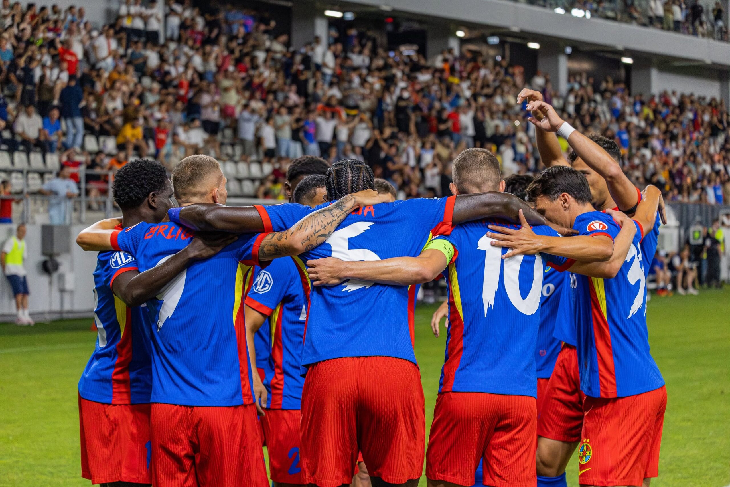 FCSB ar putea schimba antrenorul după meciul cu Universitatea Craiova