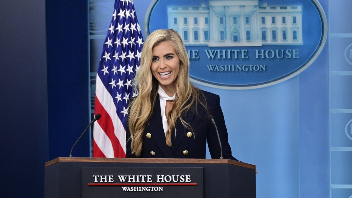 Donald Trump a demis-o pe purtătoarea de cuvânt a Casei Albe, Katie Zacharia, după doar cinci zile