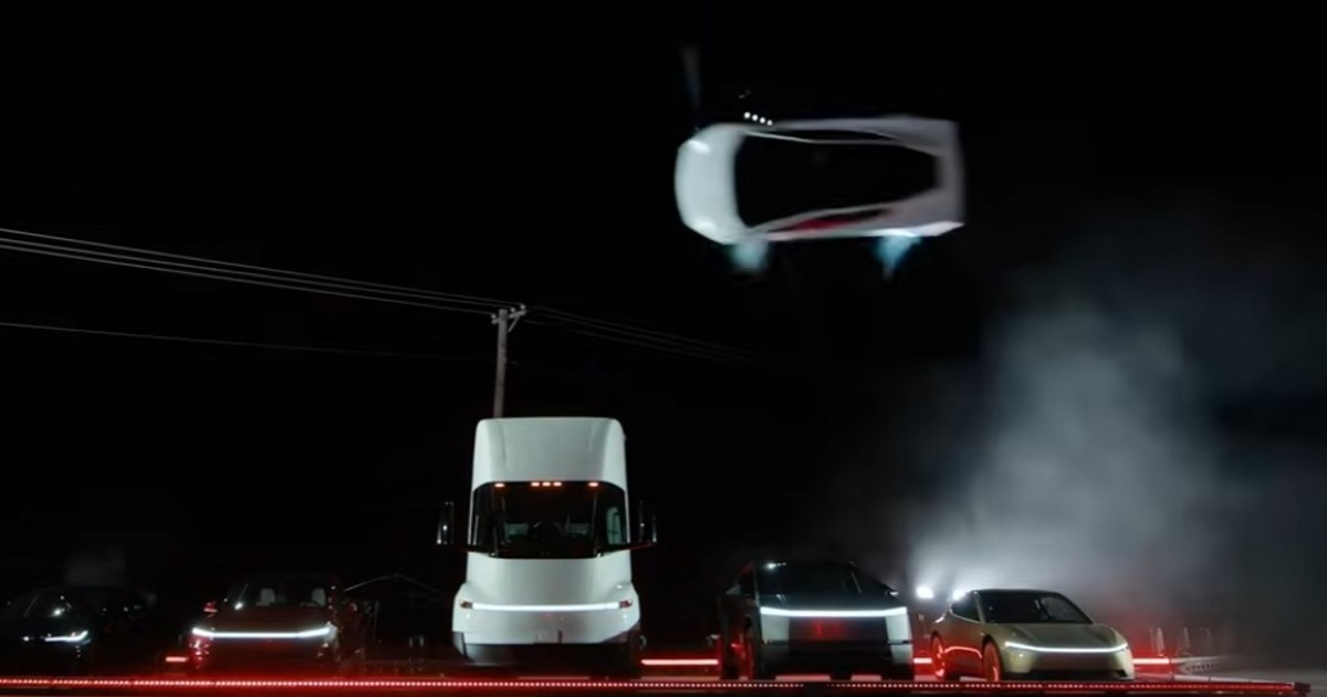 Demonstrația Tesla Roadster cu manevre aeriene a stârnit scepticismul în tehnologie