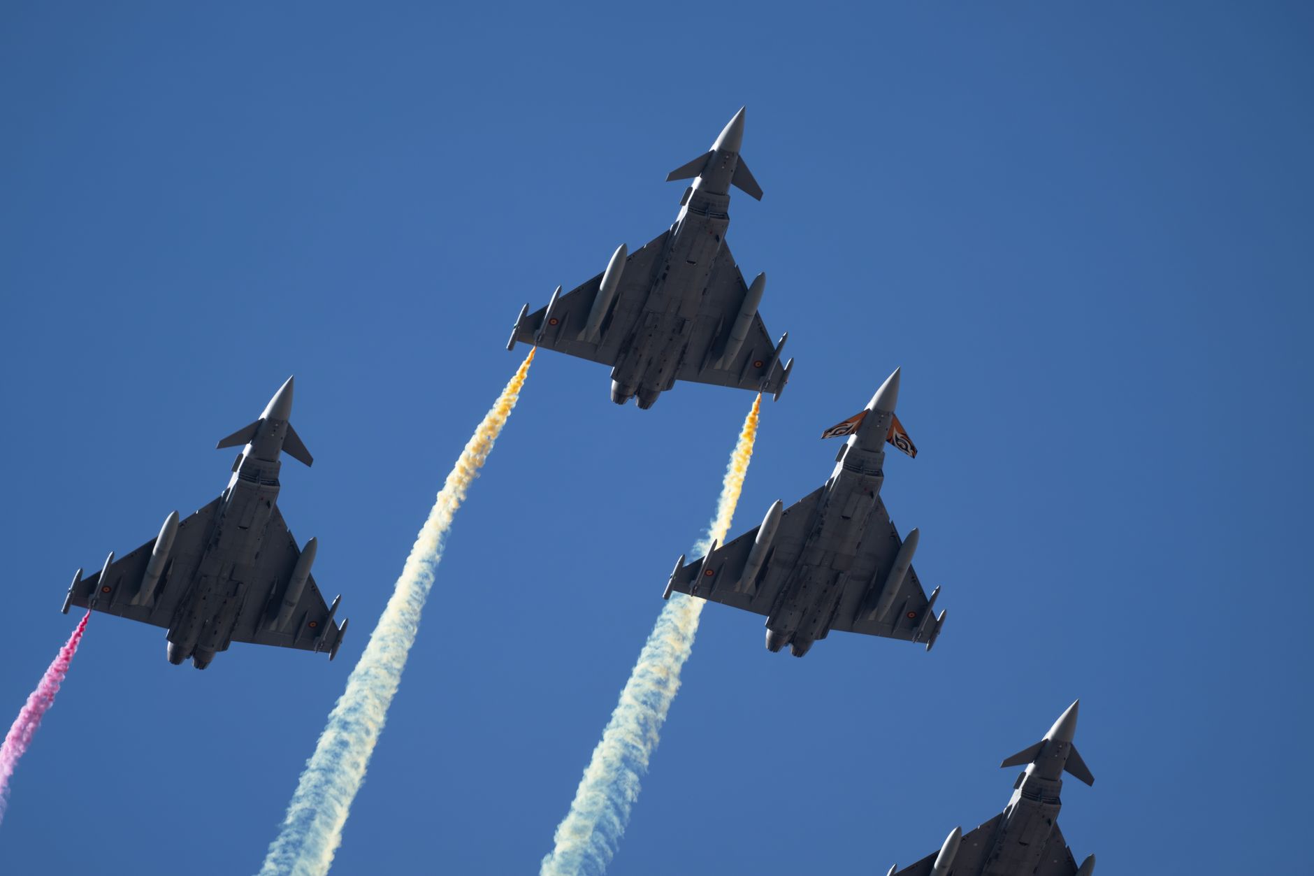 MApN a detectat o țintă aeriană pe teritoriul Ucrainei, în apropierea graniței cu România
