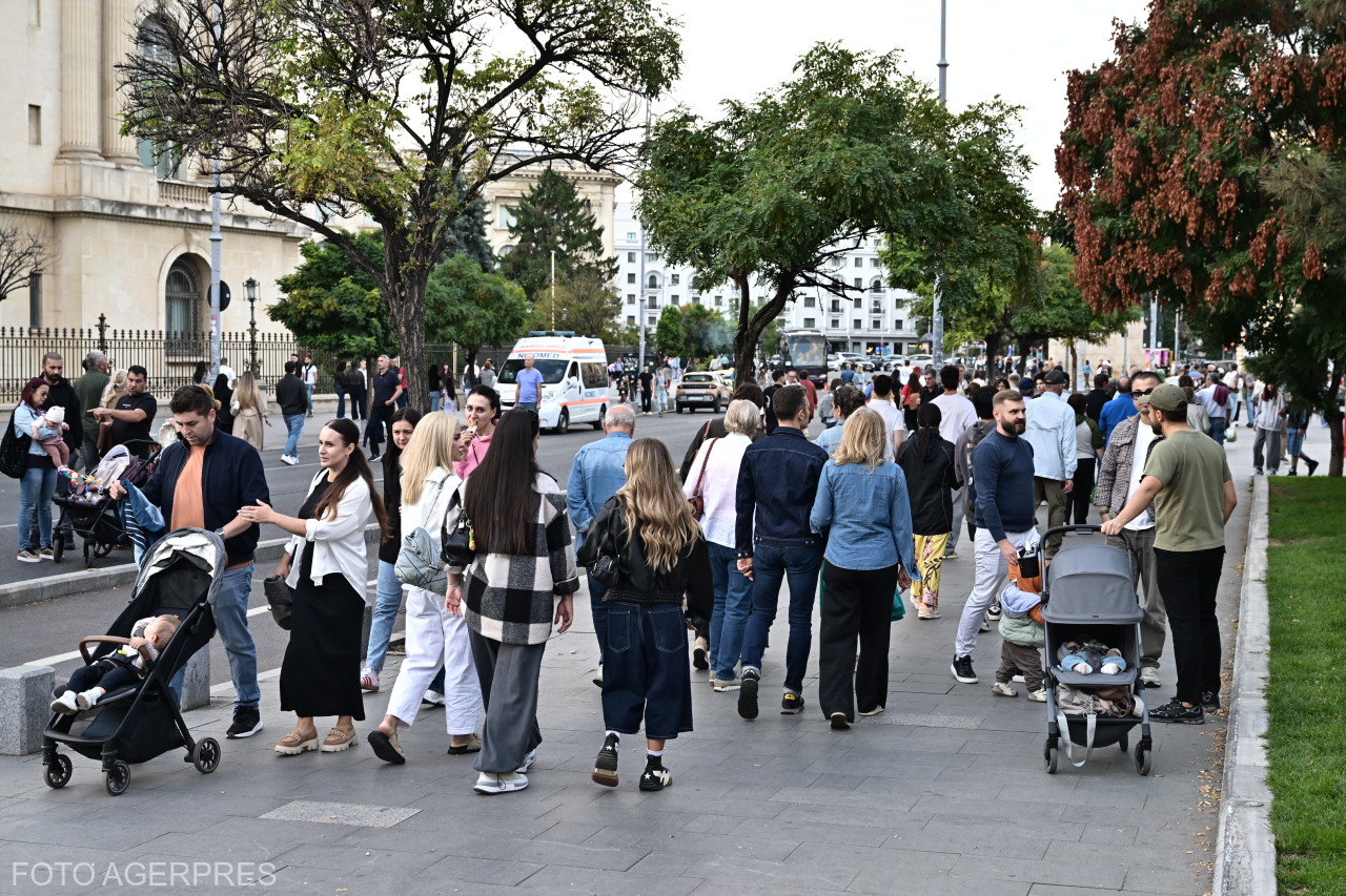 Peste un milion și jumătate de oameni au participat la evenimentul „Străzi deschise” pe Calea Victoriei
