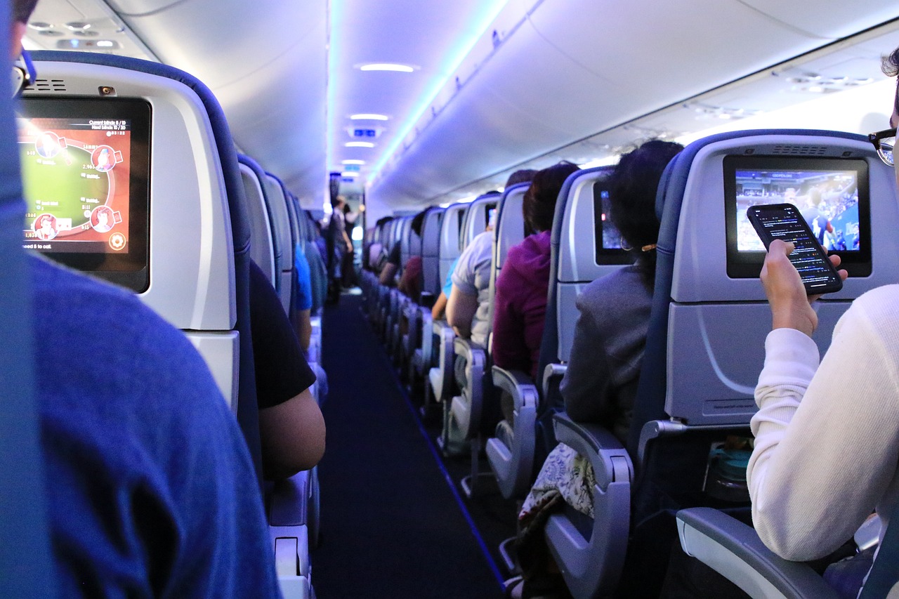 Alertă cu bombă pe ruta Tel Aviv – Viena: Un avion de pasageri a aterizat de urgență în Bulgaria