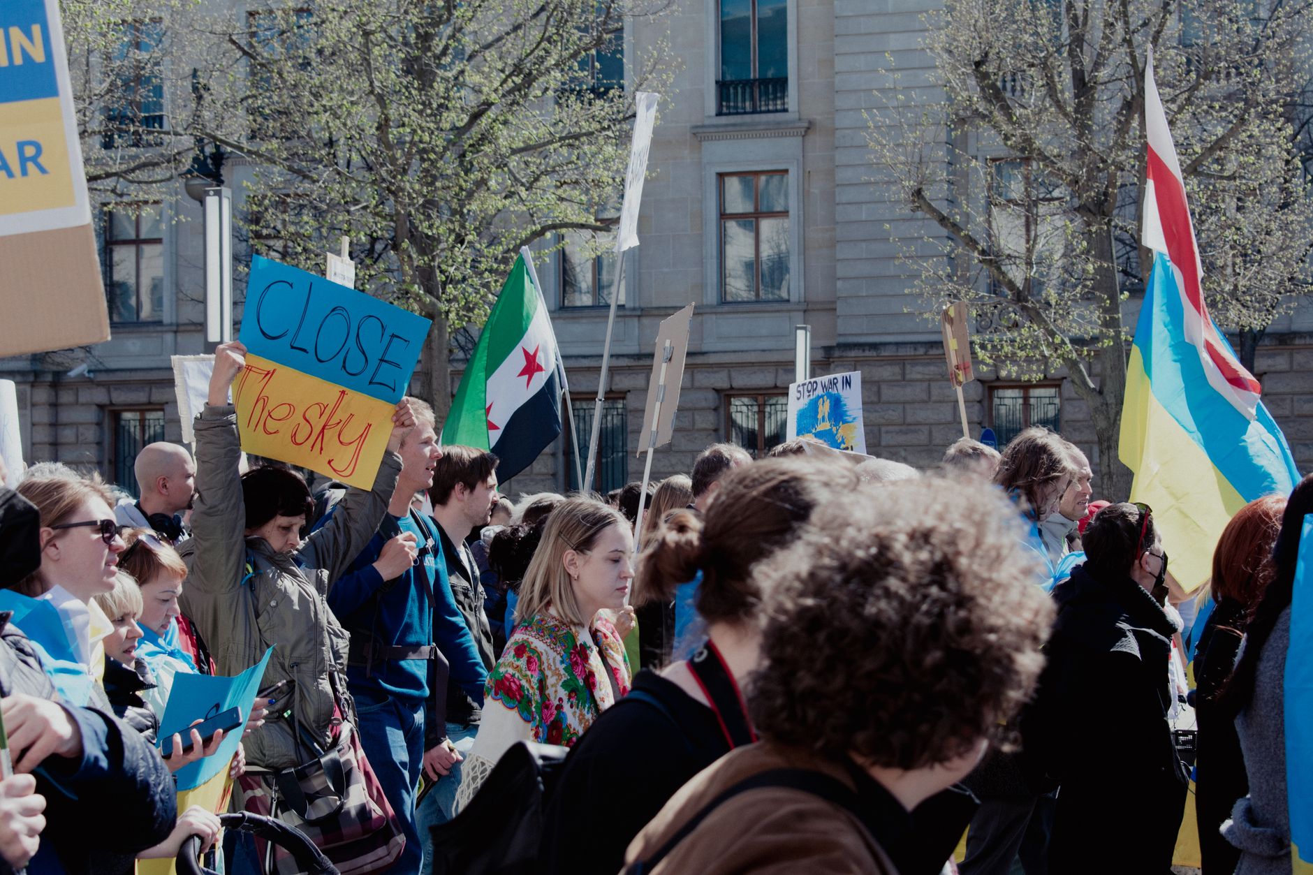 Mii de americani protestează în cadrul mișcării „No Kings” înainte de alegerile din SUA