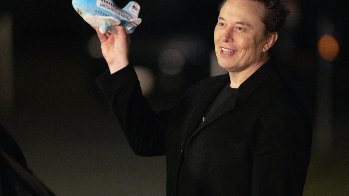 Elon Musk anunță distribuirea de acțiuni SpaceX către copiii din SUA începând cu anul 2027
