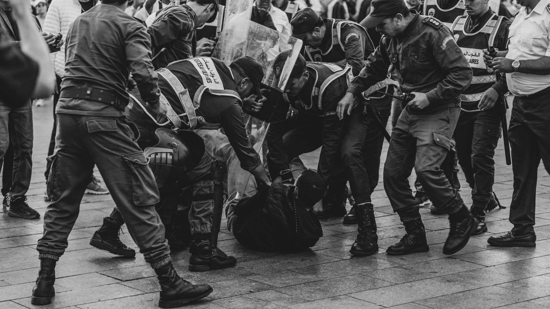 Consecințe juridice după protestul fermierilor din Piața Victoriei: rețineri și amenzi semnificative