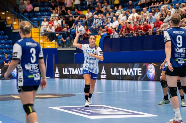 Gloria Bistrița a învins SCM Rm. Vâlcea într-un duel de top din Liga Națională de handbal feminin