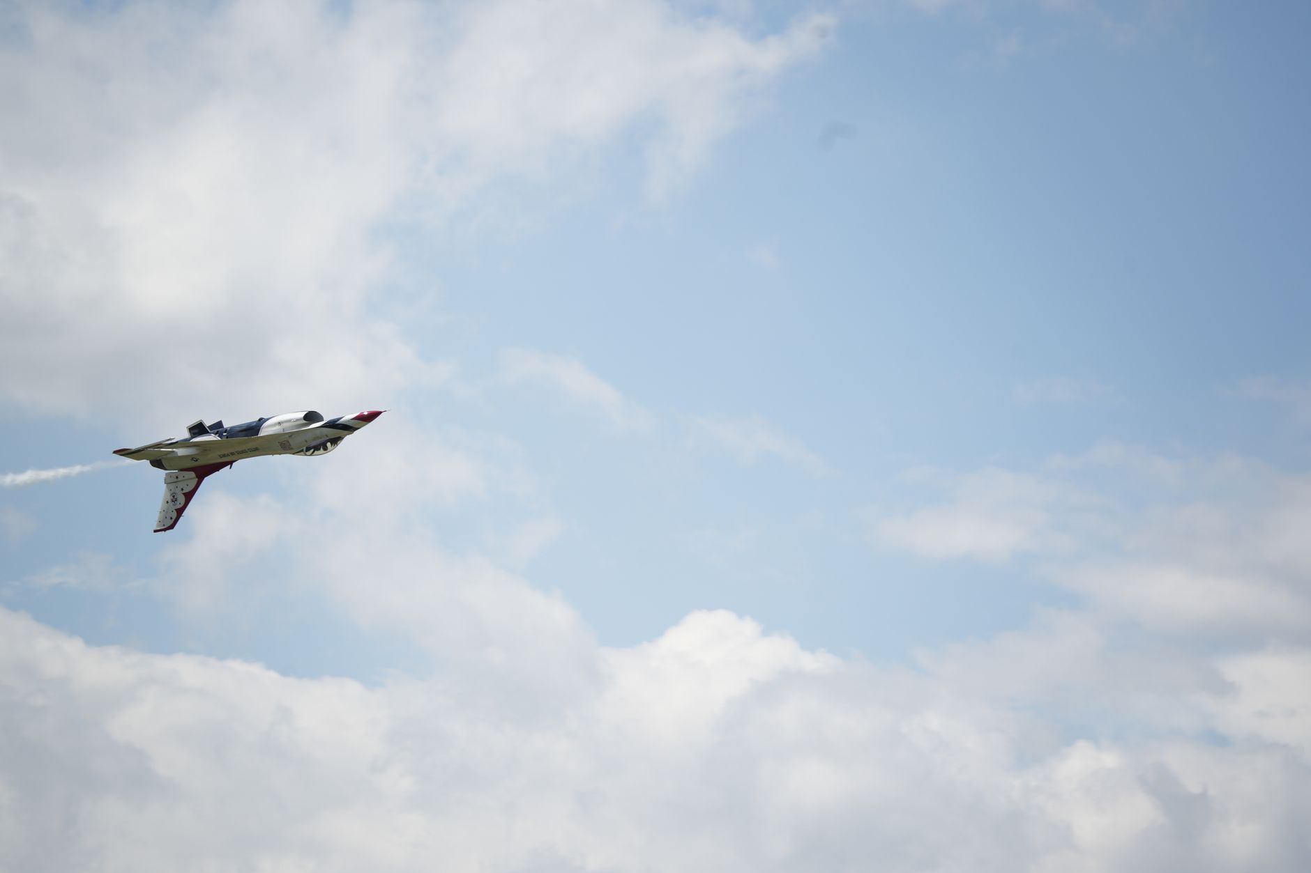 Tragedie în Franța: Avion de vânătoare Mirage 2000D s-a prăbușit în timpul unui zbor de antrenament