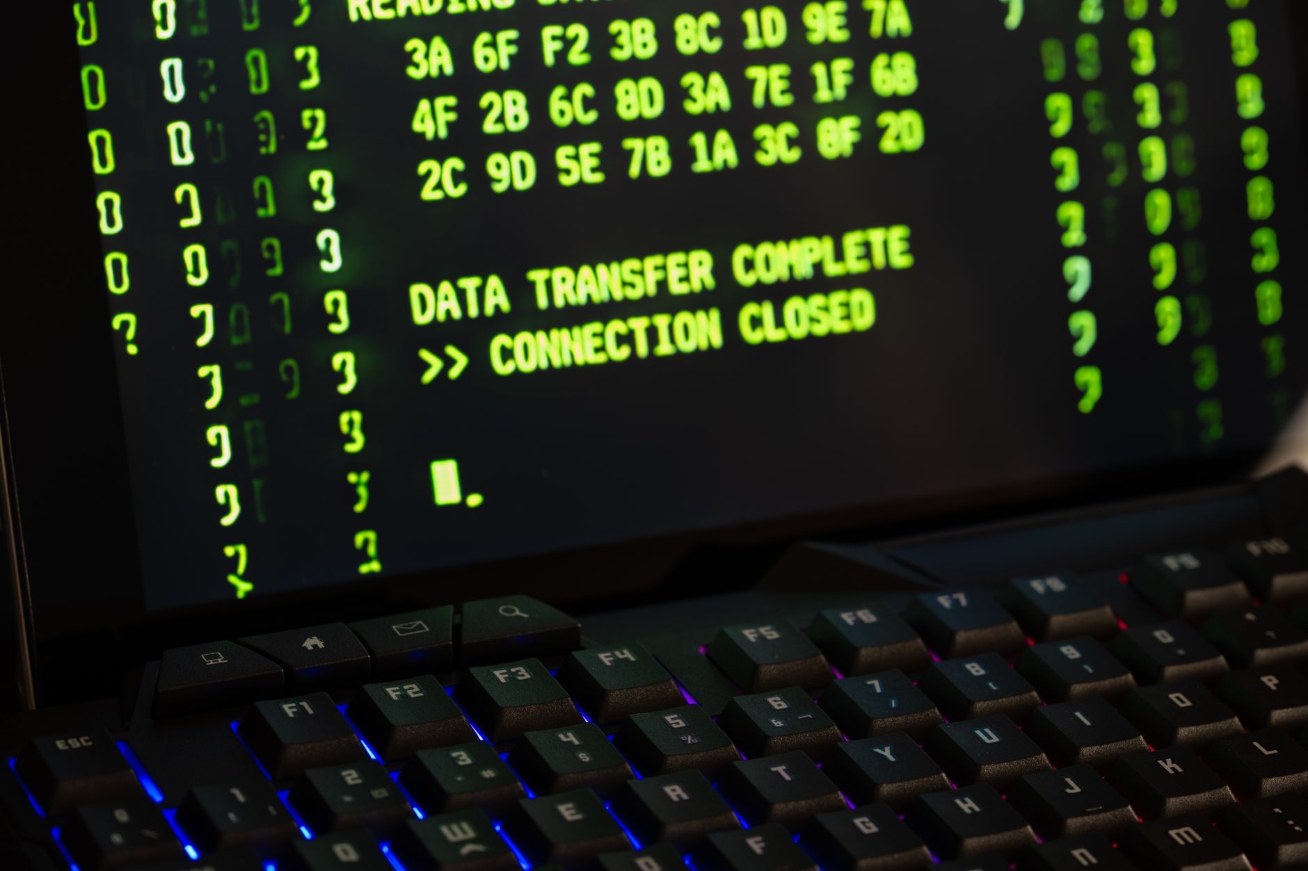 Avertisment de la CERT-EU: Două vulnerabilități critice PHP permit atacuri de la distanță fără autentificare