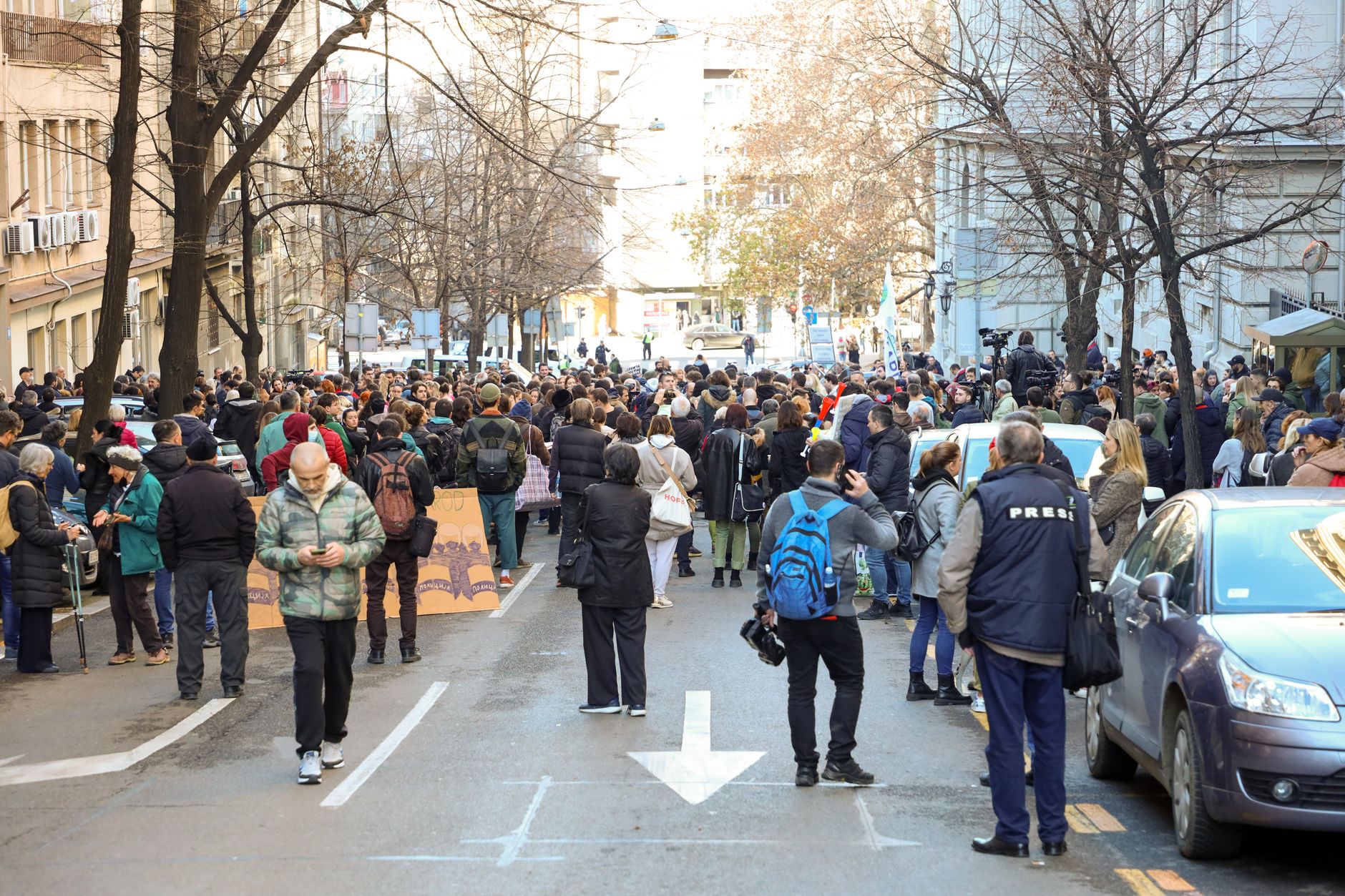 Proteste masive în Grecia împotriva costului vieții, în paralel cu mișcările din Franța