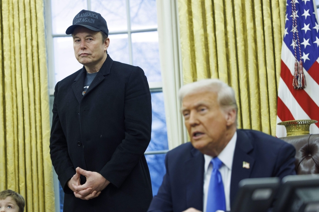 Elon Musk pregătește fuziunea SpaceX cu Tesla: s-ar naște o companie de 3,6 trilioane de dolari