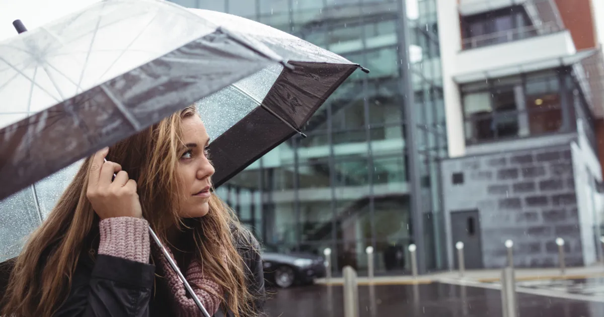 Avertisment meteorologic: Alertă pentru furtuni, grindină și vânt puternic în România până vineri seară