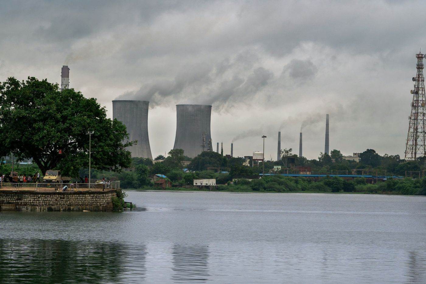 Ungaria analizează înlocuirea companiei Rosatom în proiectul de extindere a centralei nucleare de la Paks