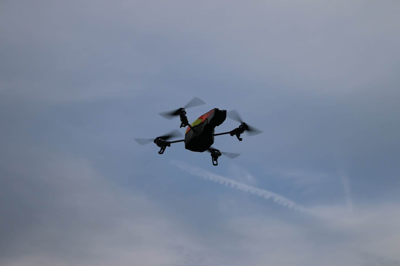 Statele europene analizează acordarea de competențe de apărare împotriva dronelor companiilor de utilități