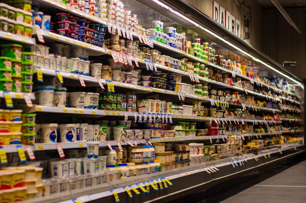 Un lanț de supermarketuri din Spania va plăti peste 500.000 de euro după concedierea unei angajate