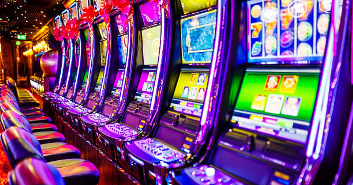 Primăria Alexandria propune restricții pentru aparatele de tip slot-machine și jocurile de noroc