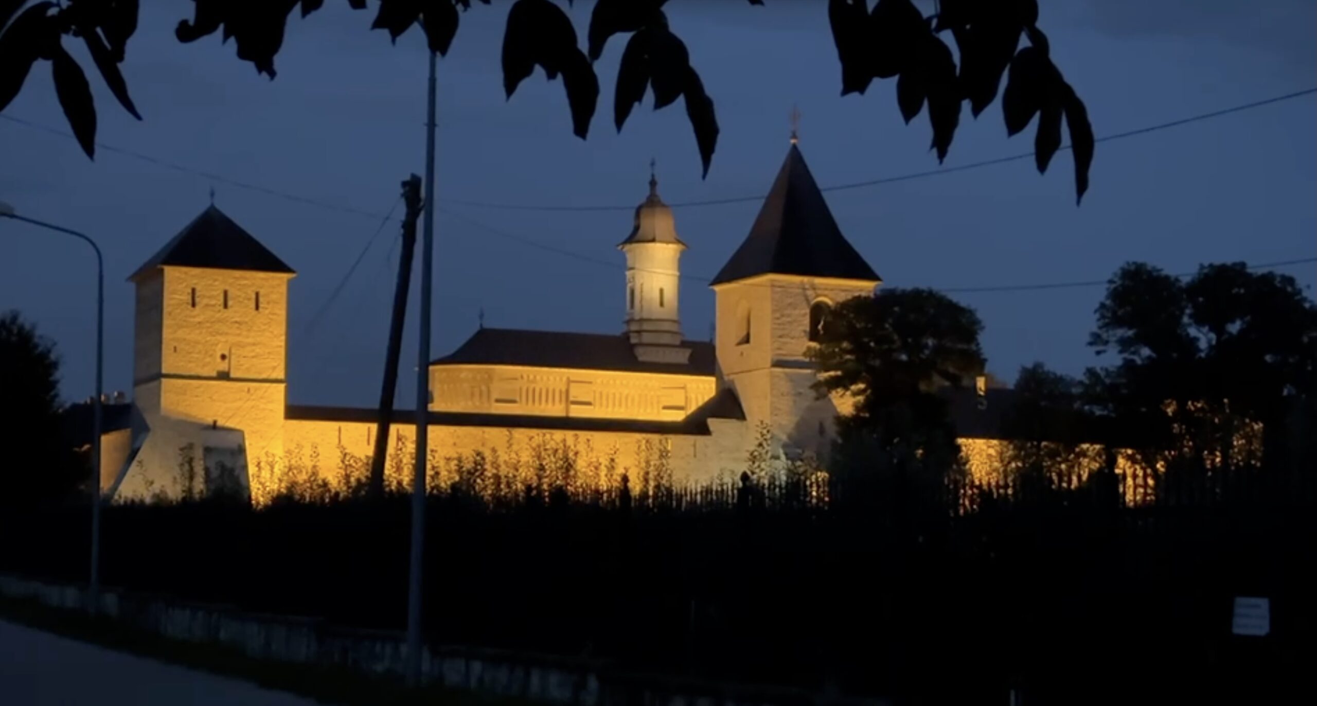 Nicușor Dan participă la Summitul Inițiativei pentru Integrare Carpatică în Ucraina