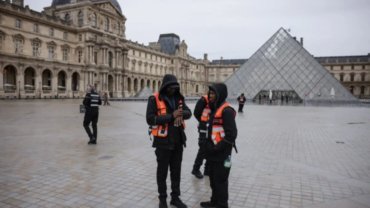 Muzee importante din Paris, inclusiv Luvru și Orsay, vor fi închise sâmbătă din cauza manifestațiilor