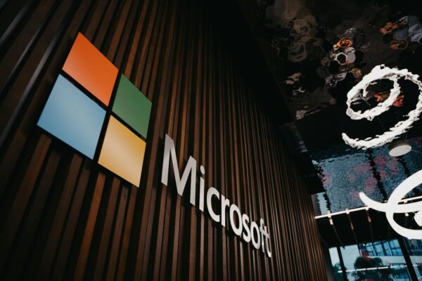 Noul instrument AI de la Microsoft depășește precizia medicilor generaliști în diagnosticul cazurilor complexe