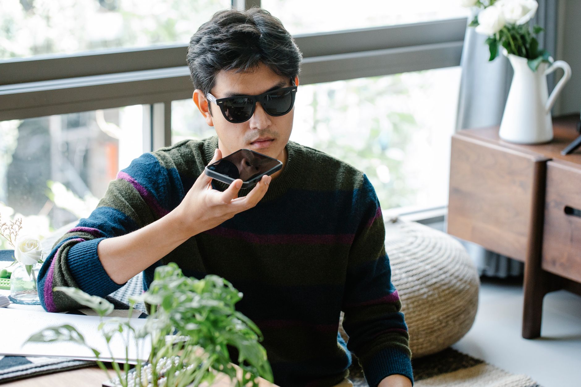 Microsoft lansează noi modele de inteligență artificială pentru conversații vocale ultra-rapide