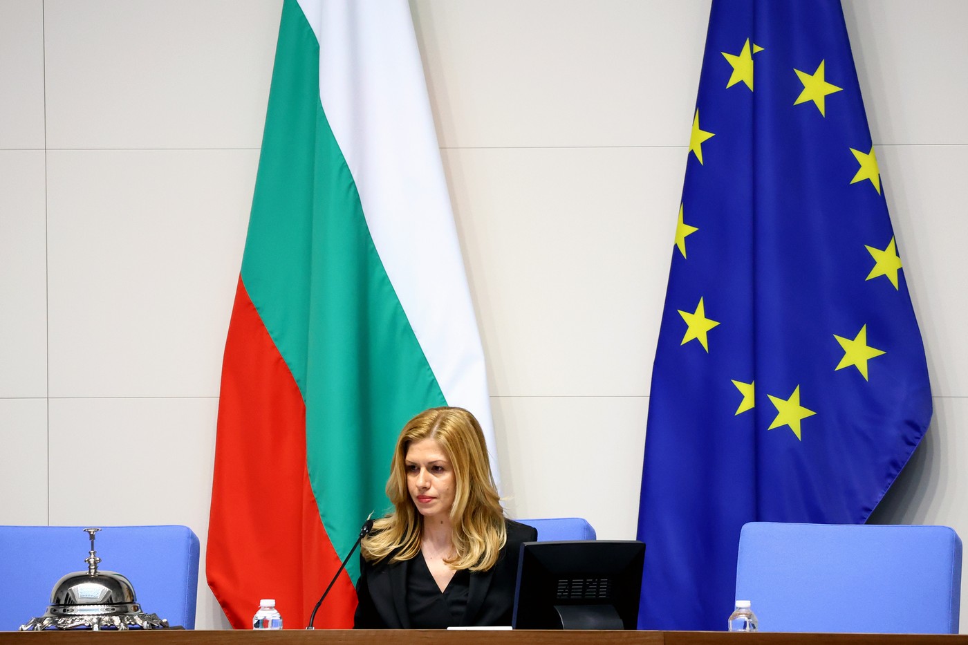 Agresiune asupra unei jurnaliste în Bulgaria: agent de pază a împins-o pe Sonia Koltuklieva la pământ