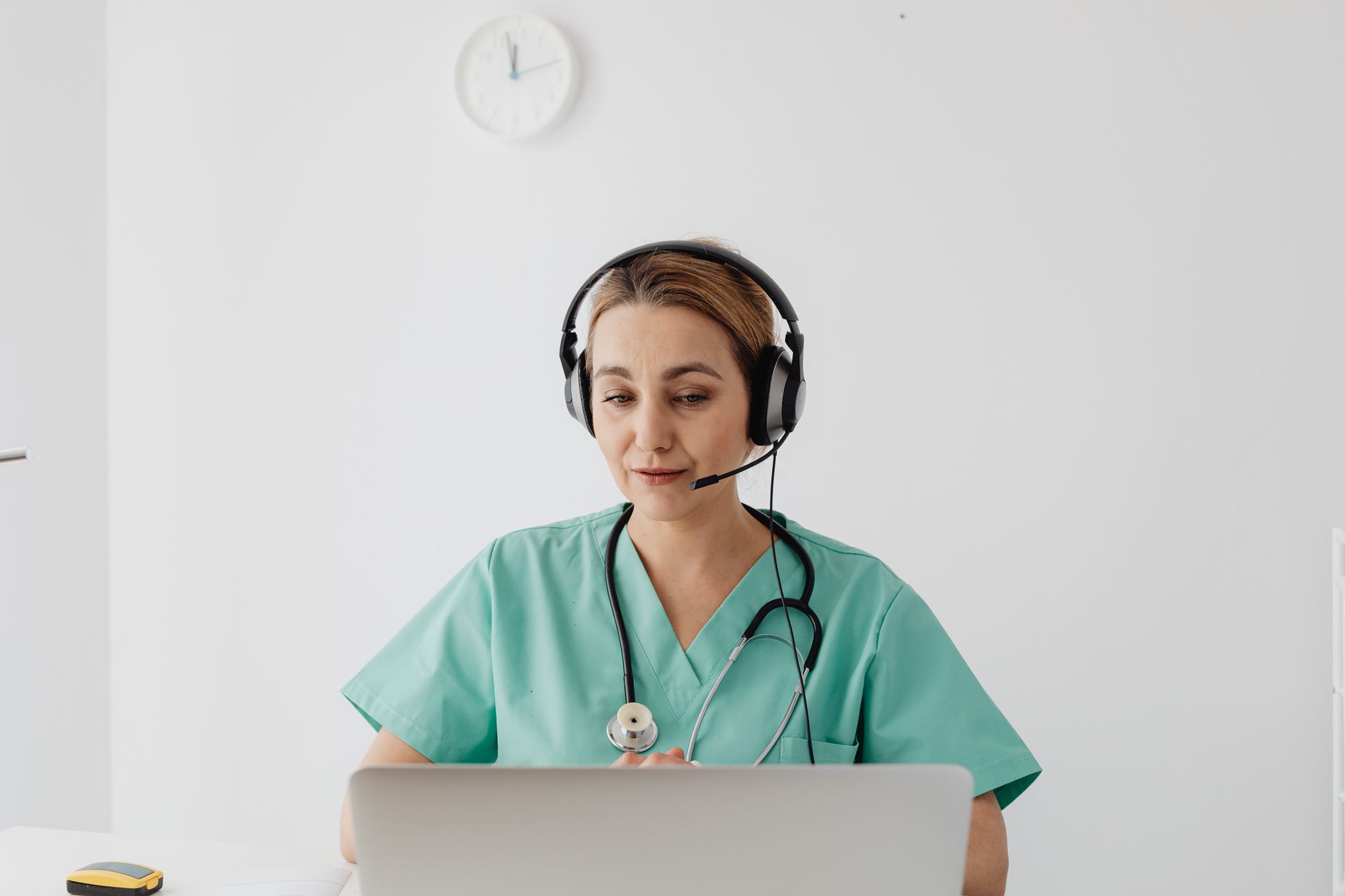 OpenAI dă în judecată un bărbat după ce acesta a primit sfaturi medicale de la ChatGPT