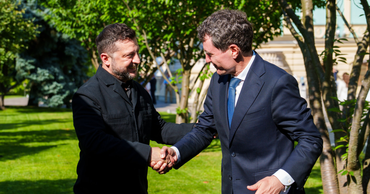 Nicușor Dan participă la Summitul inaugural al Inițiativei pentru Integrare Carpatică în Ucraina