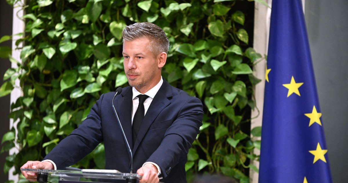 Premierul Ungariei, Péter Magyar, anunță controlul statului asupra activelor companiilor Bayer Construct și ZVK Development