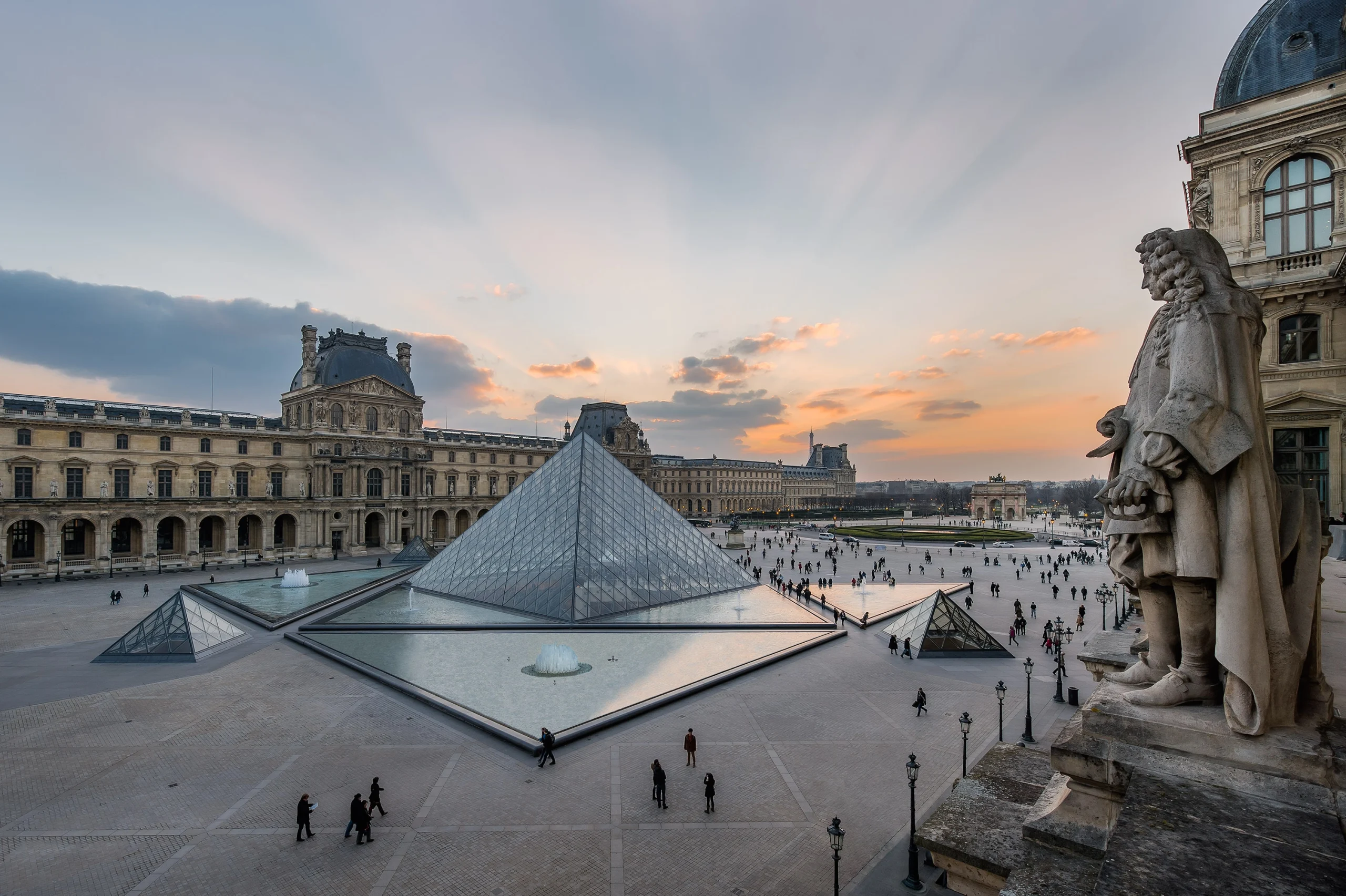 Muzeele din Paris sunt închise din cauza temerilor legate de proteste; accesul la Mona Lisa este restricționat