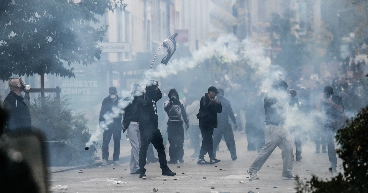 Bilanț dur după manifestațiile din Franța: peste 1.300 de rețineri și zeci de polițiști răniți