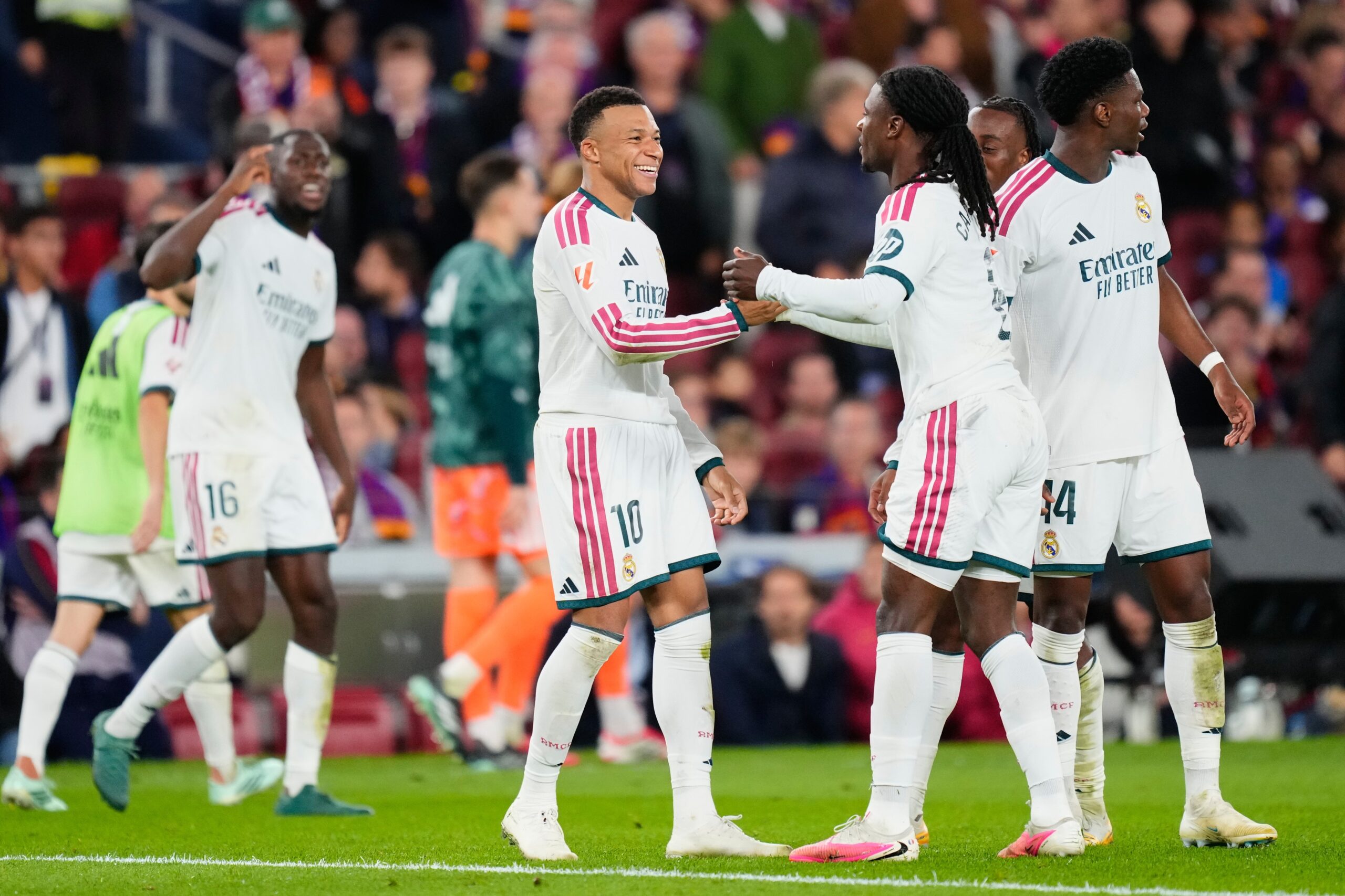 Real Madrid a învins Barcelona pe Camp Nou în primul El Clasico al sezonului