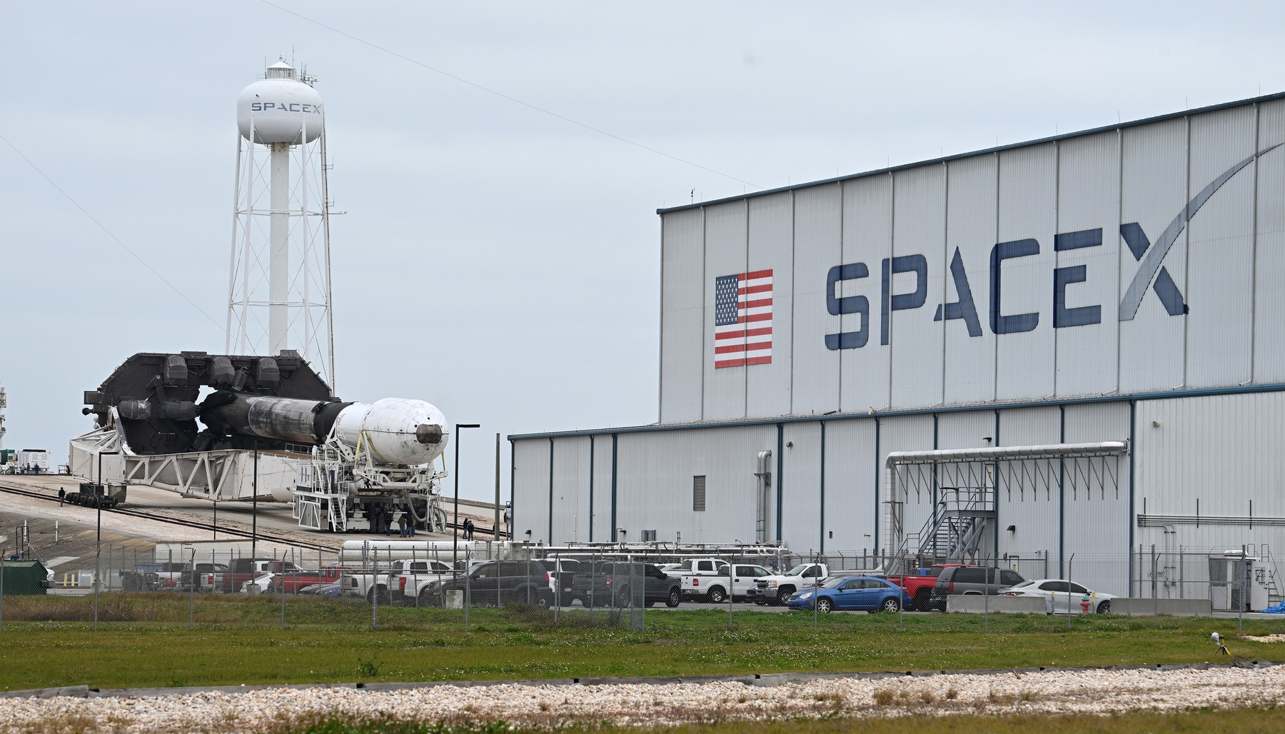 SpaceX acumulează datorii de 40 de miliarde de dolari pentru achiziționarea de cipuri cu inteligență artificială
