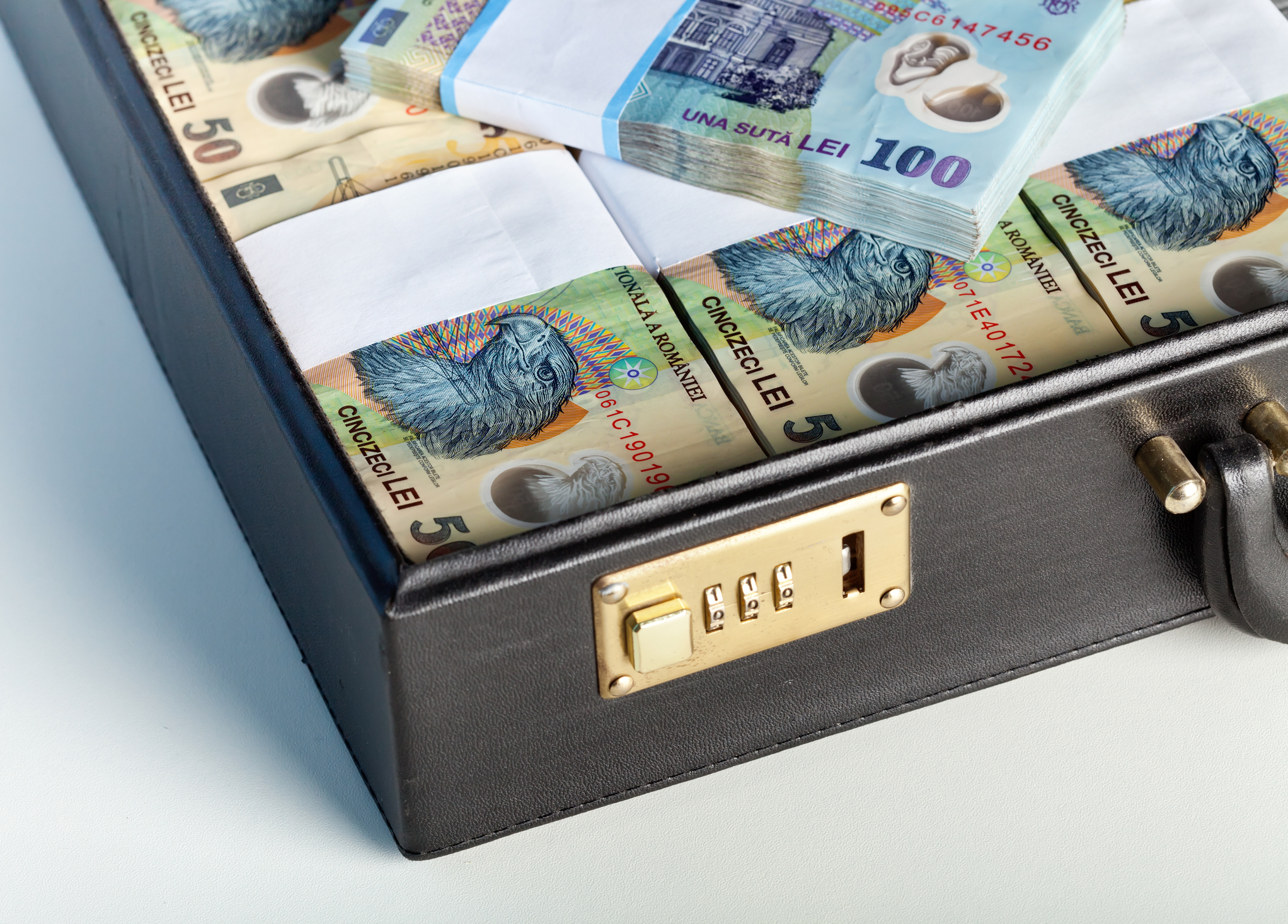 Administrator de firme trimis în judecată pentru evaziune fiscală de aproape 800.000 euro