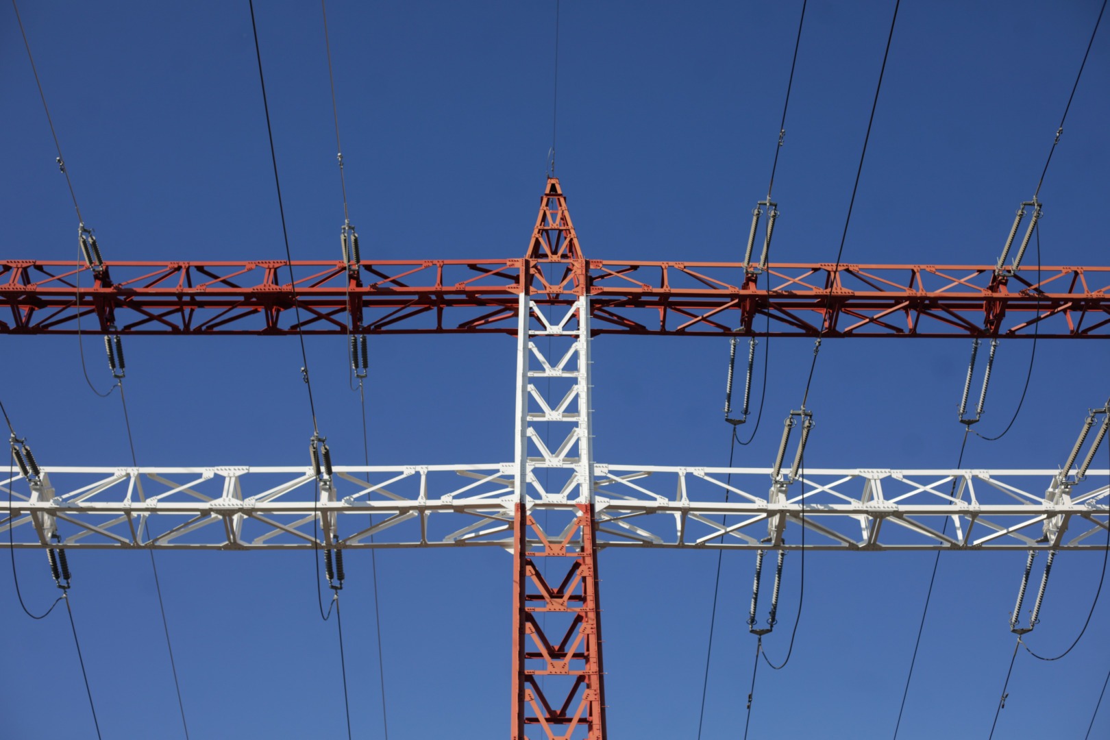 Tragedie în județul Alba: Trei bărbați au murit electrocutați în timp ce lucrau la o cabană