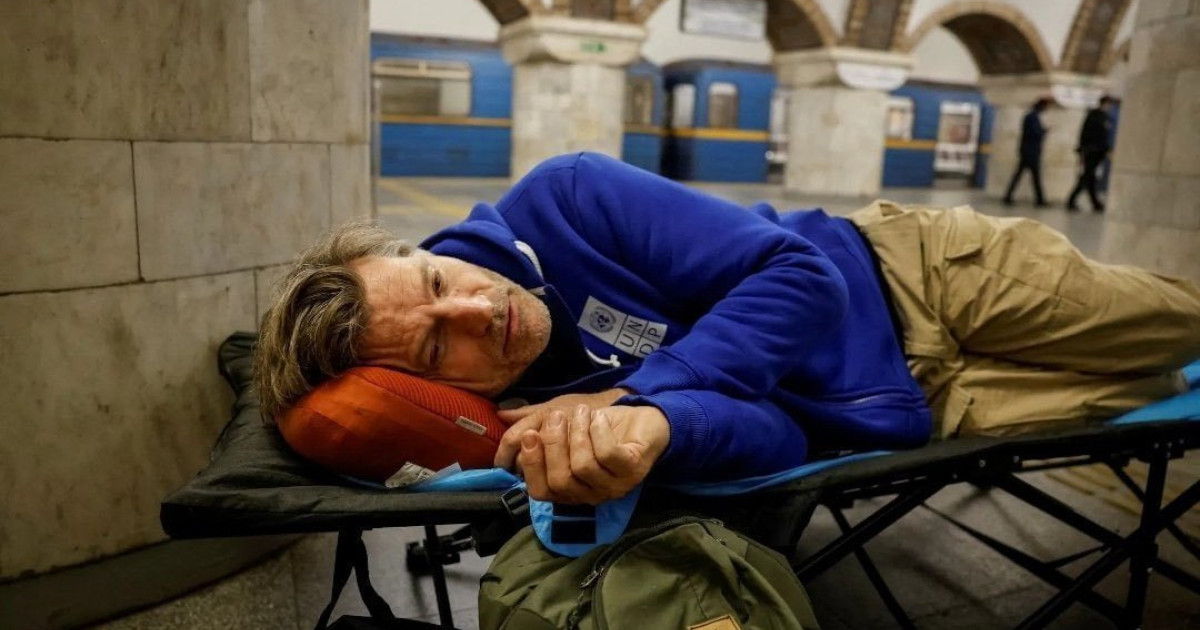 Nikolaj Coster-Waldau a vizitat Kievul și s-a adăpostit în metrou în timpul alertelor aeriene