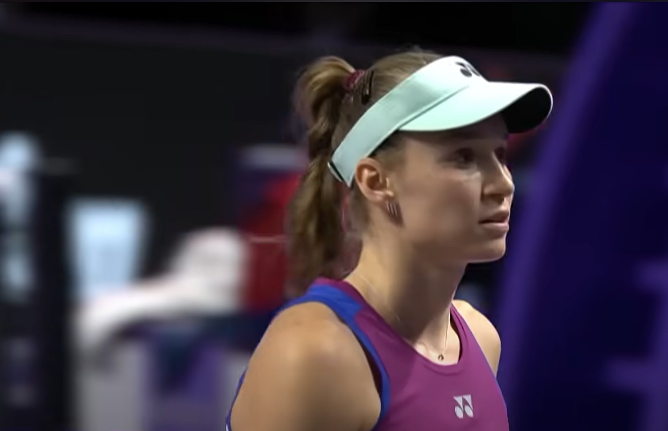 Elena Rybakina se retrage de la turneul WTA 500 din Tokyo din cauza unei accidentări