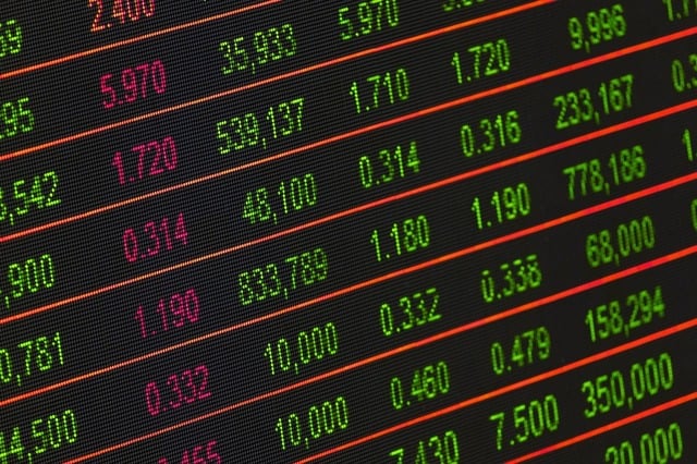 Căderi masive pe bursele americane: Temeri că investițiile în inteligența artificială nu vor aduce profituri