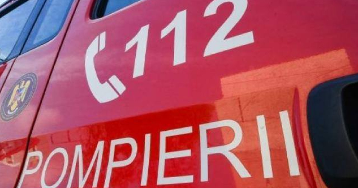Incendiu într-un bloc din Mediaș: peste 40 de persoane evacuate și mai multe victime cu intoxicații