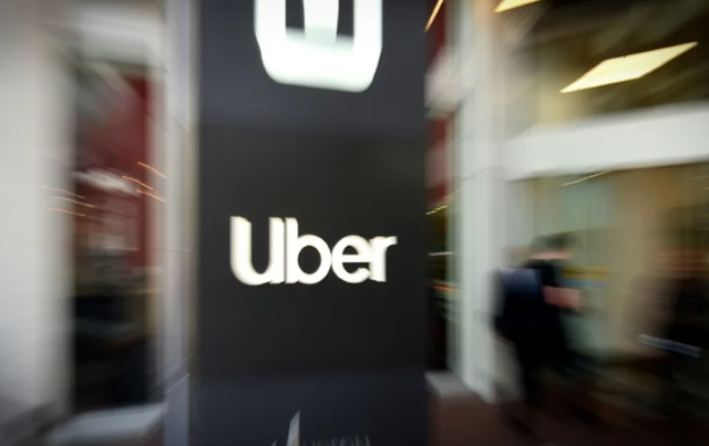 Compania Uber va plăti 40 de milioane de dolari după moartea unei tinere pe o autostradă din California