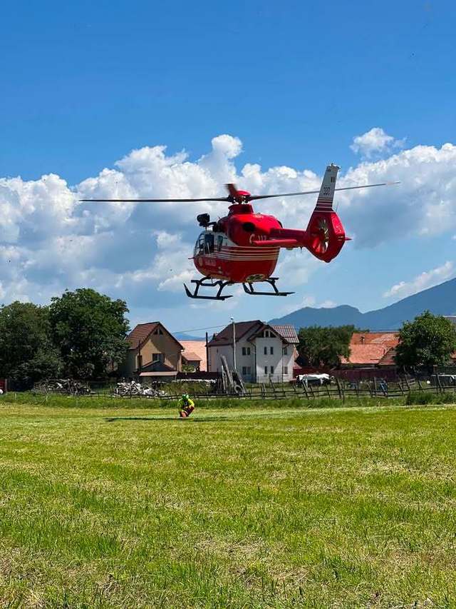 Accident grav în masivul Leaota: un parapantist a căzut din cer