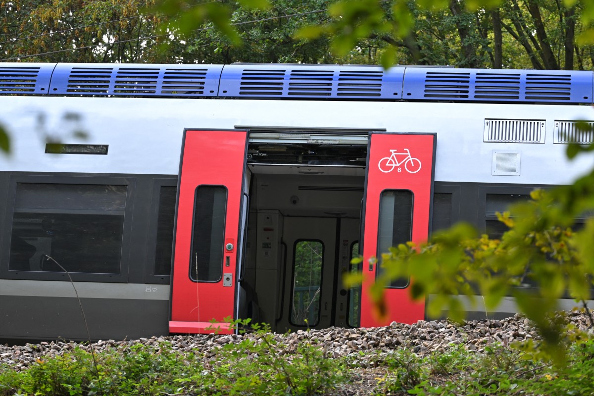 Deraiere de tren în nordul Franței: 44 de persoane au fost rănite