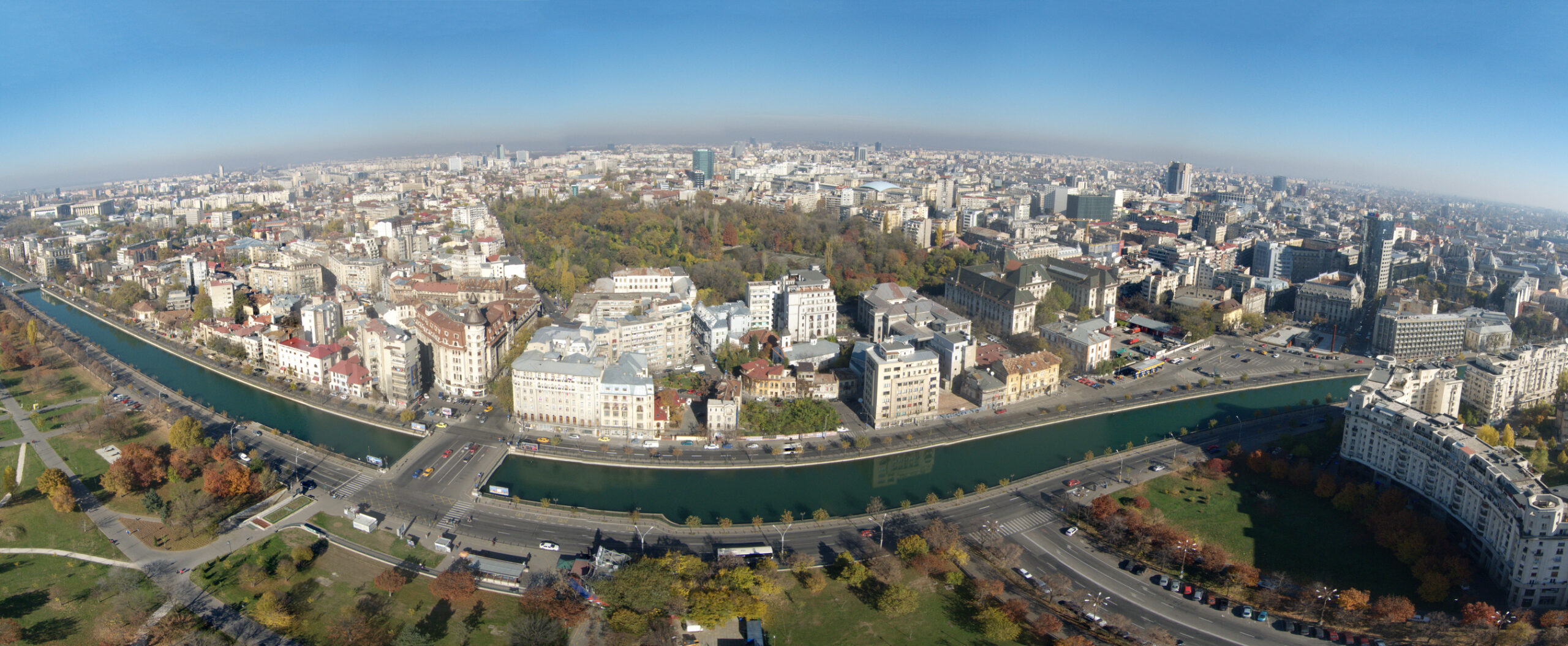 Schimbare bruscă de temperatură în București: de la 30 de grade la 18 grade după două zile de căldură