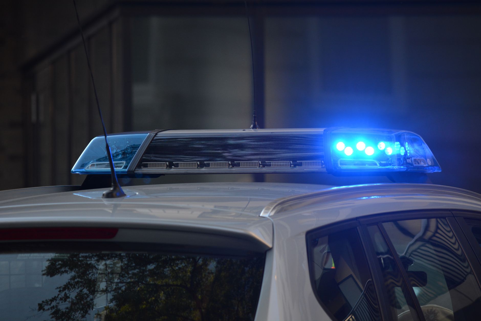 Tragedie în Suceava: Un bărbat de 39 de ani și-a înjunghiat mama în gât în urma unei dispute