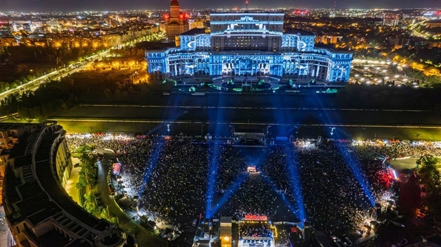 Bucureștiul și-a sărbătorit cei 567 de ani cu aproape 200.000 de participanți la evenimentele aniversare