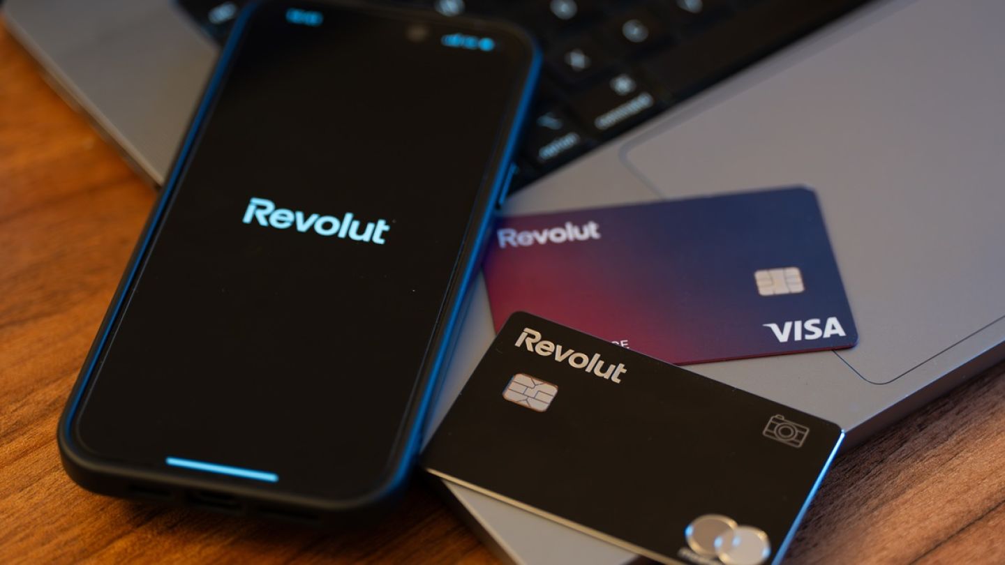 Revolut a confirmat compromiterea datelor unor clienți după un email fals de la o agenție guvernamentală